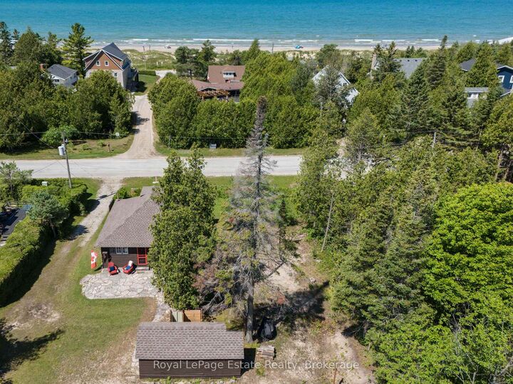 Property Photo:  533 Second Avenue N  ON N0H 2G0 