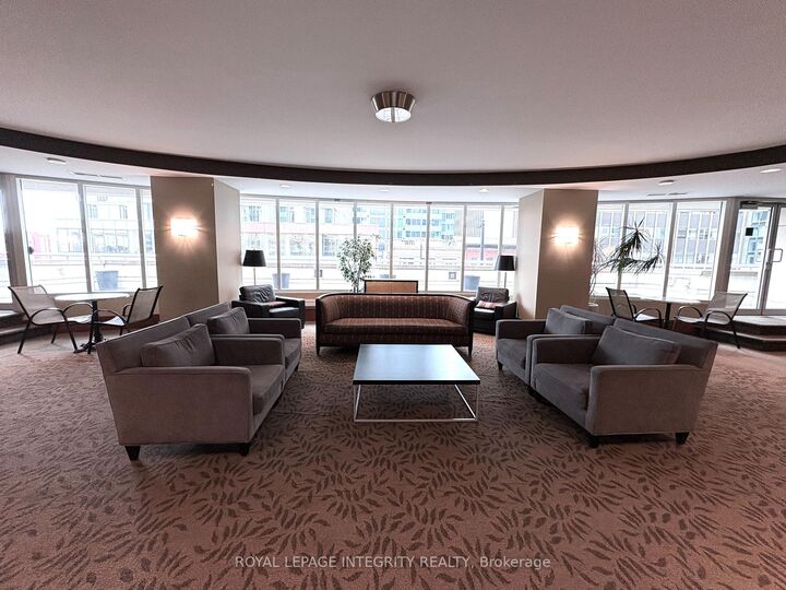 Property Photo:  234 Rideau Street 504A  ON K1N 0A9 