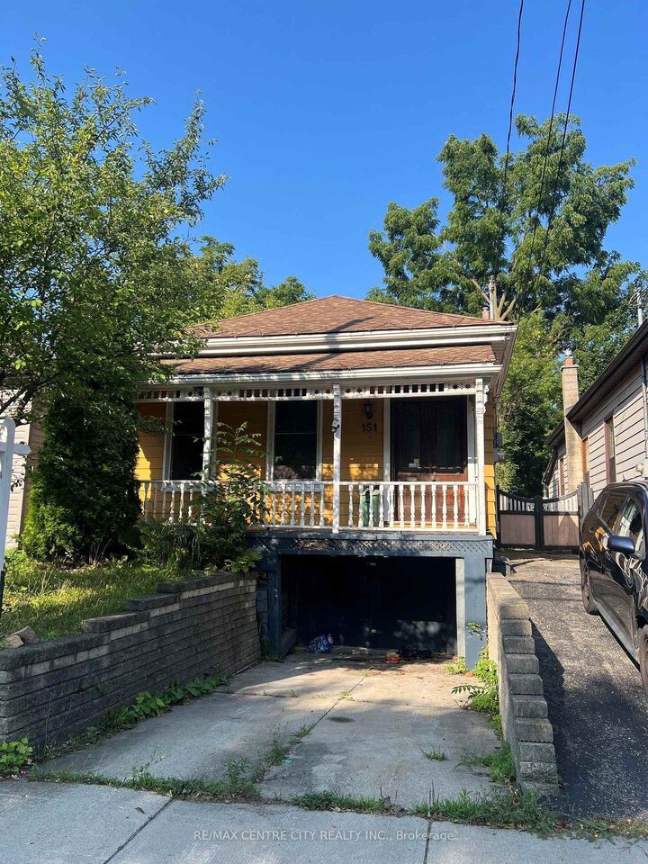 151 Clarence Street — photo 1