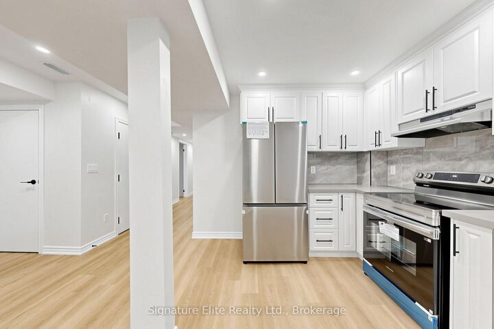 Property Photo:  44 Cotton Street Unit B  ON L1C 5H2 