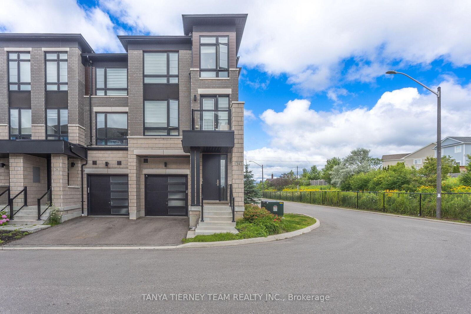 Property Photo:  24 Lake Trail Way  ON L1M 0M3 
