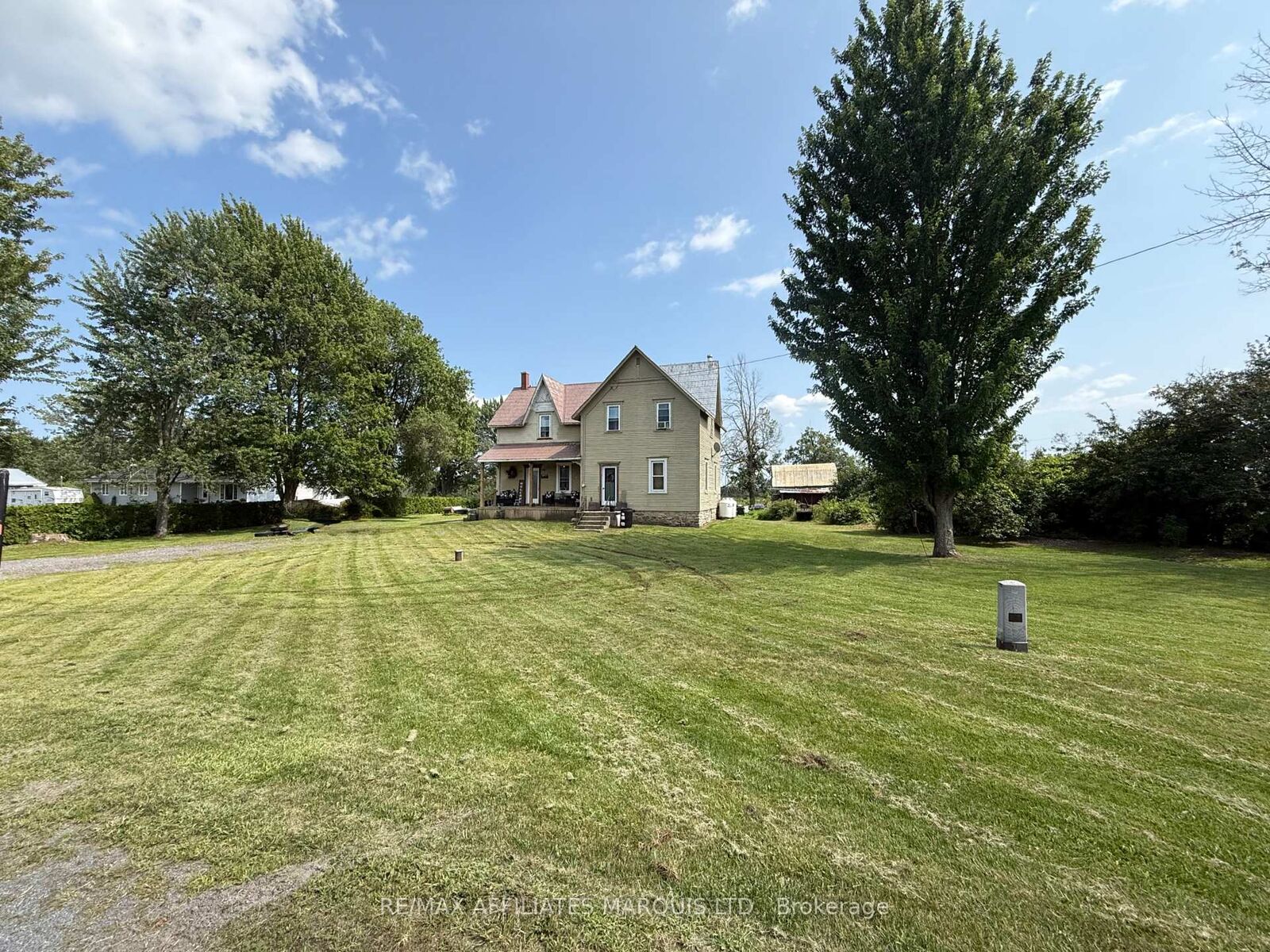 Property Photo:  14220 Dafoe Road  ON K0C 1M0 