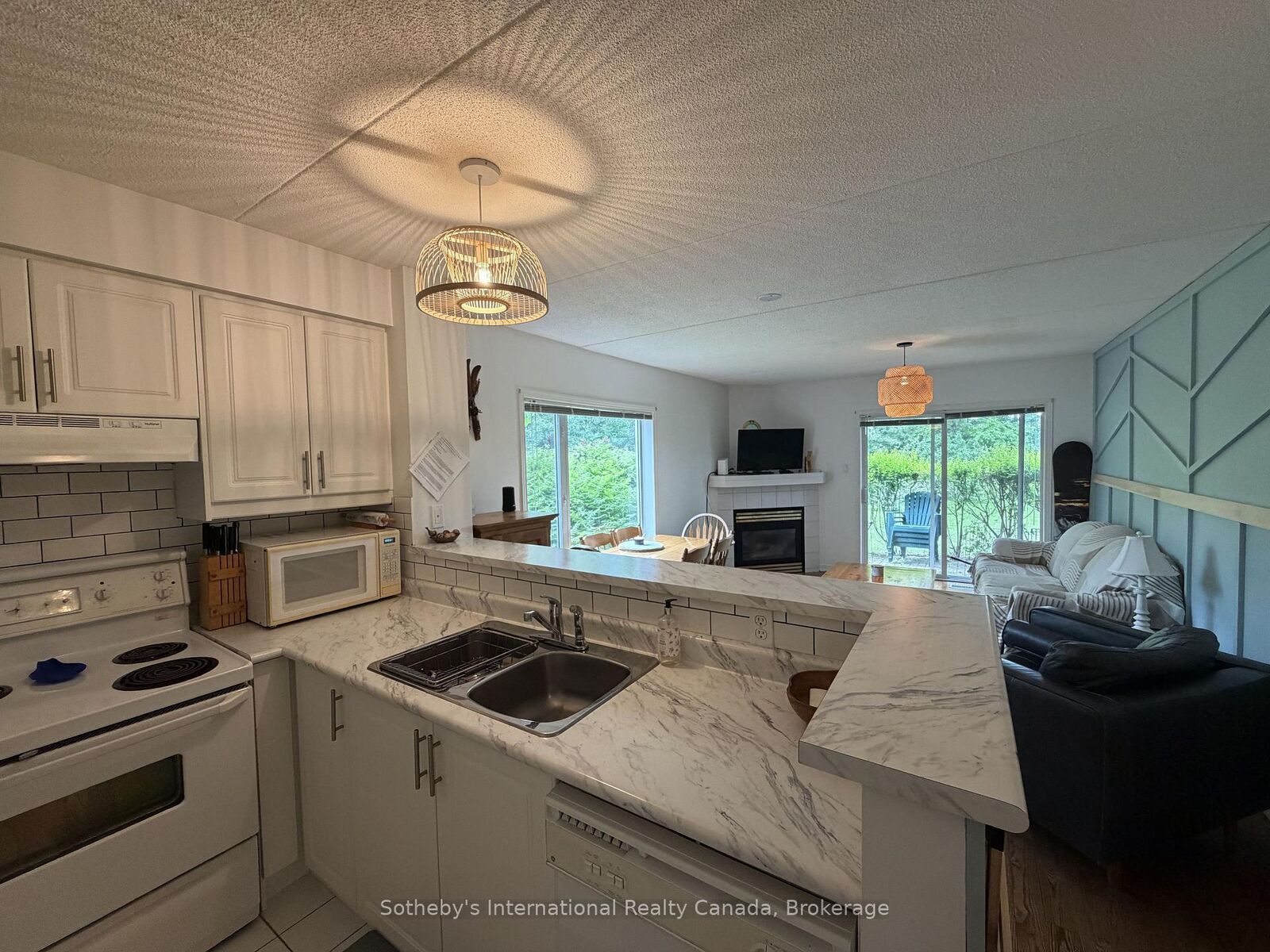 Property Photo:  329 Mariners Way  ON L9Y 5C7 