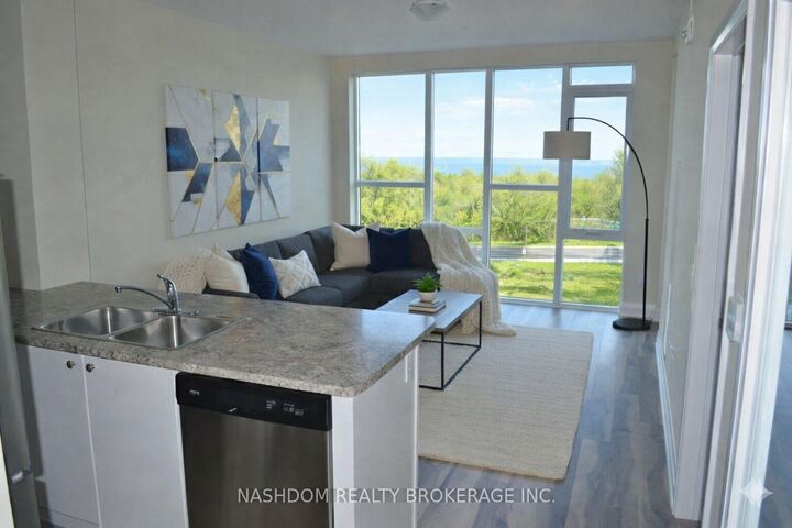 Property Photo:  16 Concord Place 516  ON L3M 0J1 
