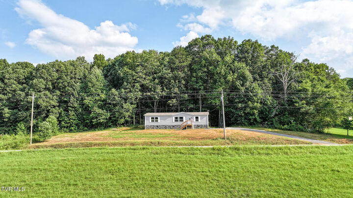 Property Photo:  6695 West Allens Bridge Road  TN 37743 