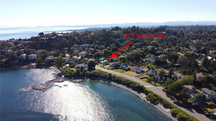 Property Photo: 218 Beach Dr BC V8S 2M1