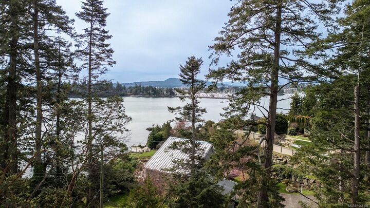 Property Photo:  2452 Tryon Rd  BC V8L 5H8 