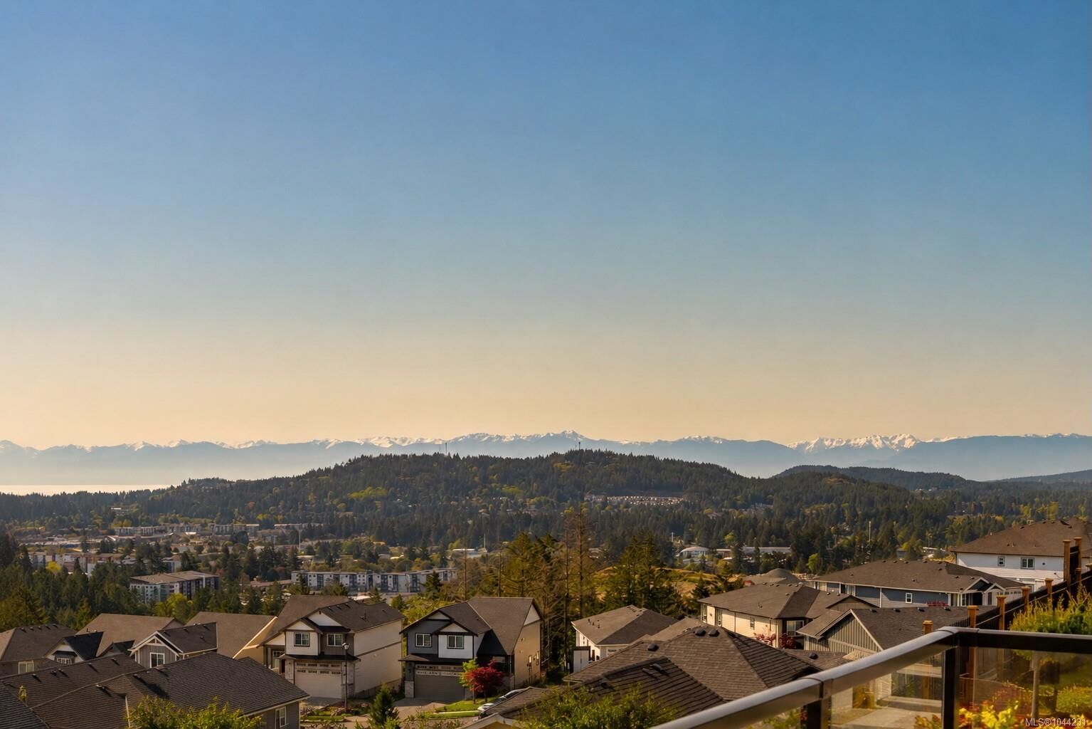 Property Photo: 1122 Olivine Mews BC V9B 5P9
