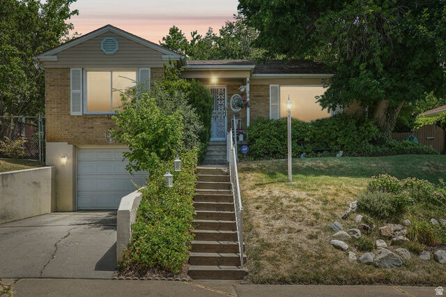 Property Photo: 3020 Circle Way UT 84403