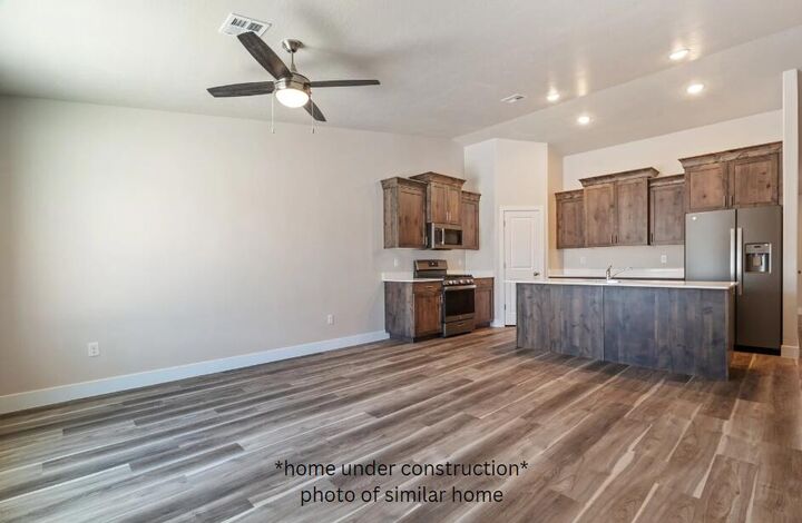 Property Photo:  697 W 2360 N  UT 84721 