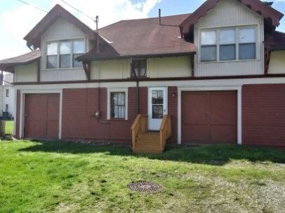 Property Photo:  205 Griscom St Rear  PA 15428 