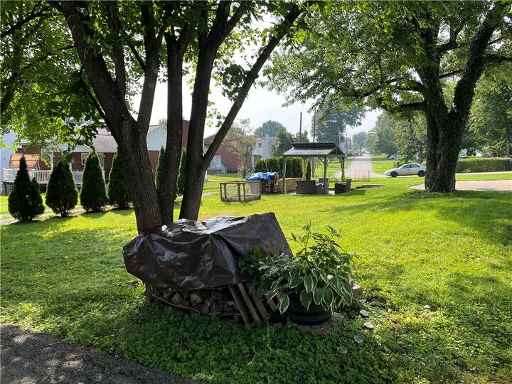 Property Photo: 1810 Pennsylvania Avenue PA 15642