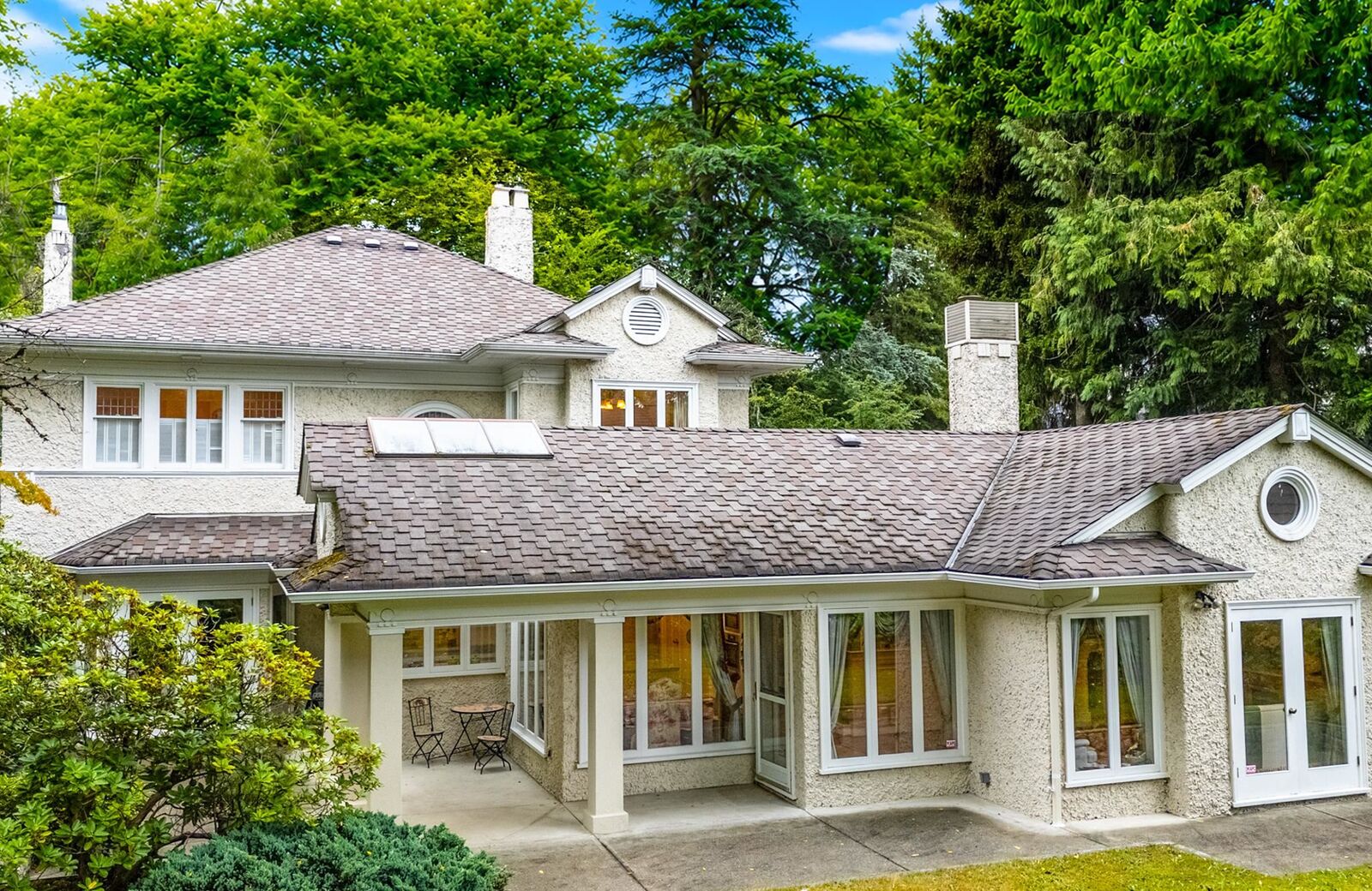 Property Photo: 1588 W 29th Avenue BC V6J 2Z2
