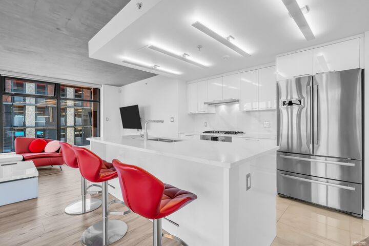 Property Photo: 128 W Cordova Street 610 BC V6B 0E6