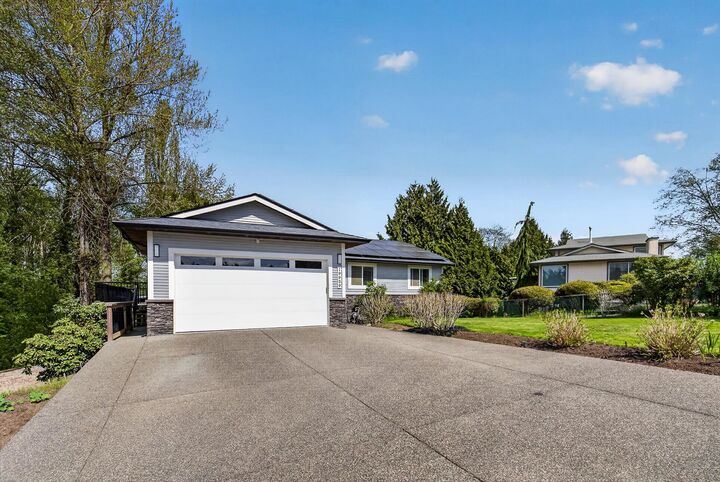 Property Photo: 19939 51 Avenue BC V3A 7P2