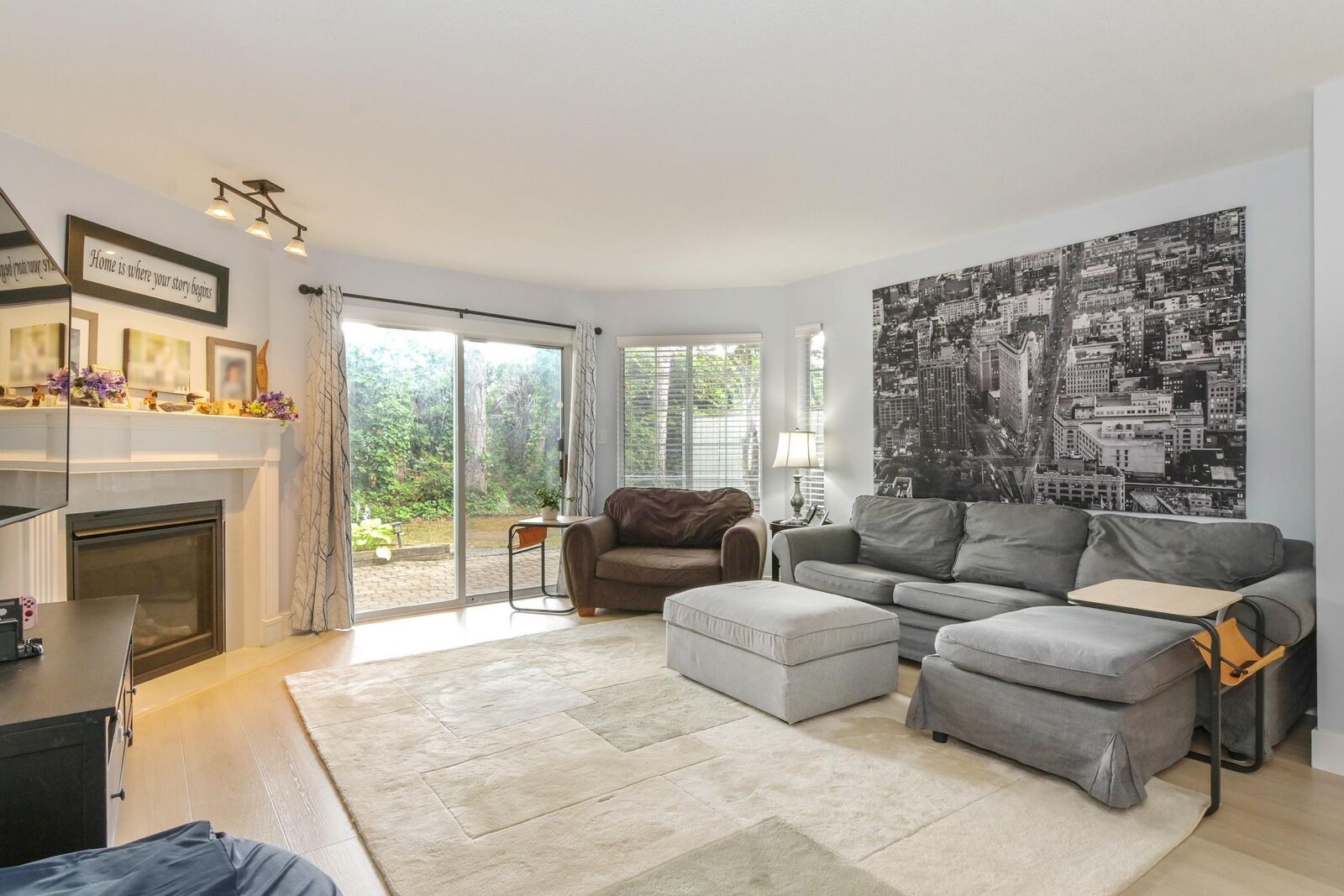 Property Photo: 16335 14 Avenue 102 BC V4A 1H2