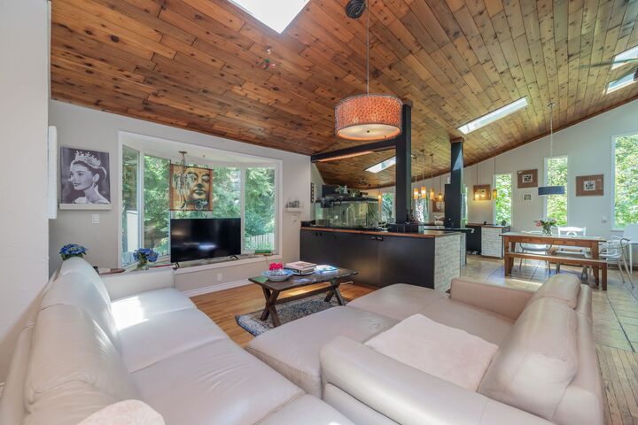 Property Photo:  23942 Fern Crescent  BC V4R 2S3 