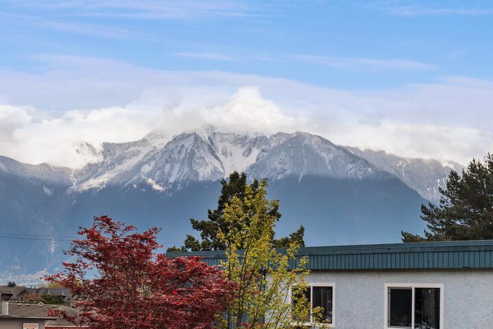 Property Photo:  1783 Agassiz-Rosedale No 9 Highway 327  BC V0M 1A4 