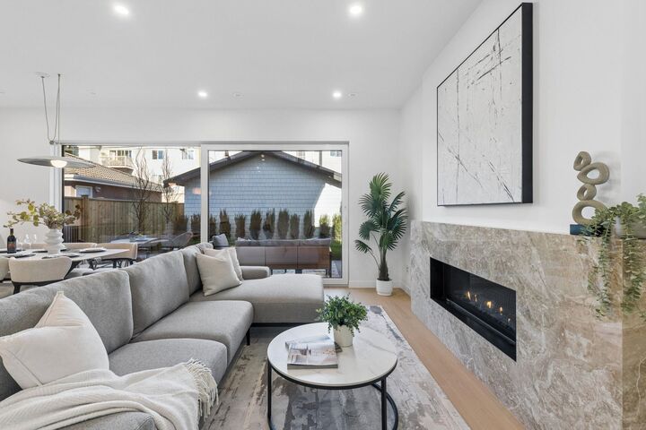 Property Photo: 6040 Larch Street 2 BC V6M 4E4