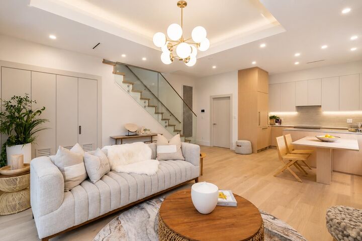 Property Photo: 6507 Cypress Street 04 BC V6P 5L5