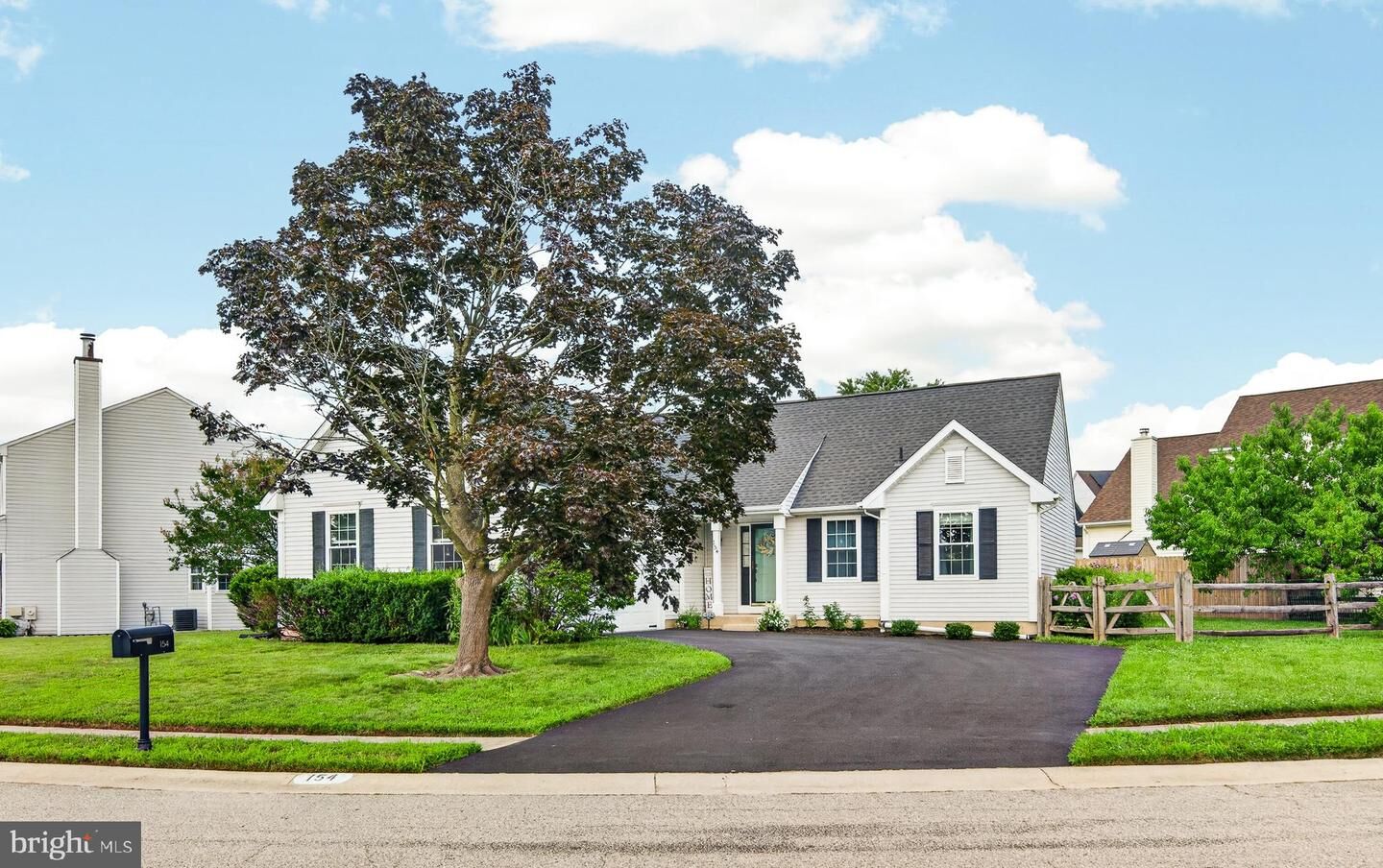 Property Photo:  154 Sugarberry Drive  DE 19720 