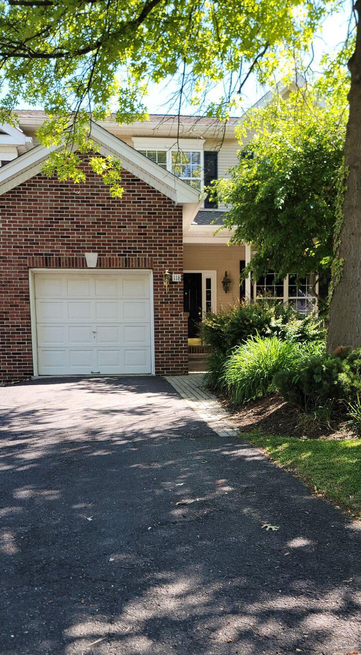Property Photo:  118 Dispatch 78  PA 18977 