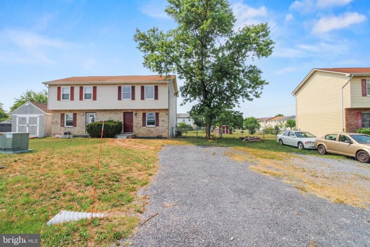 Property Photo:  116 Pocono Place  VA 22655 