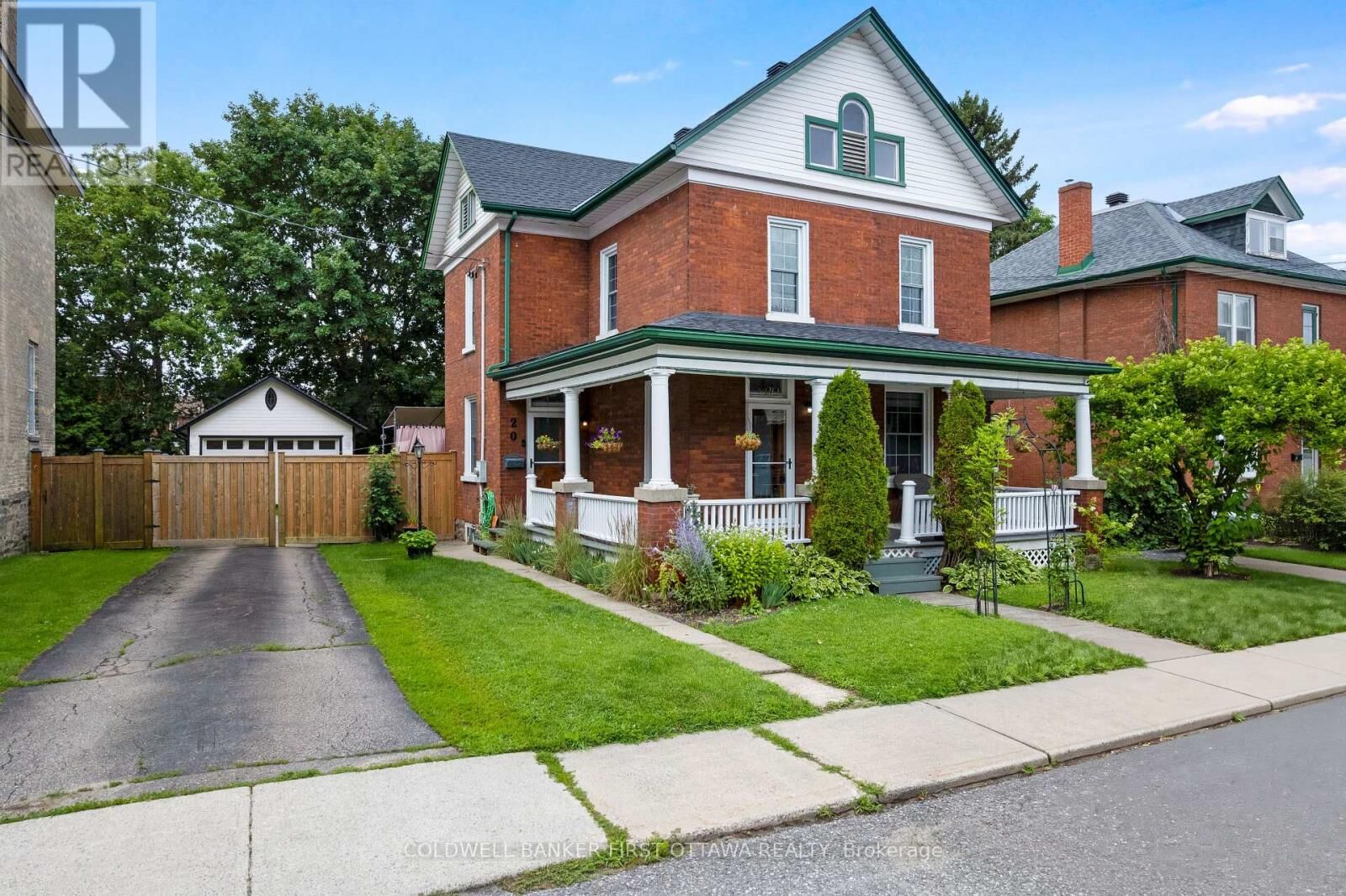 Property Photo:  20 McEwen Avenue  ON K7A 2K4 