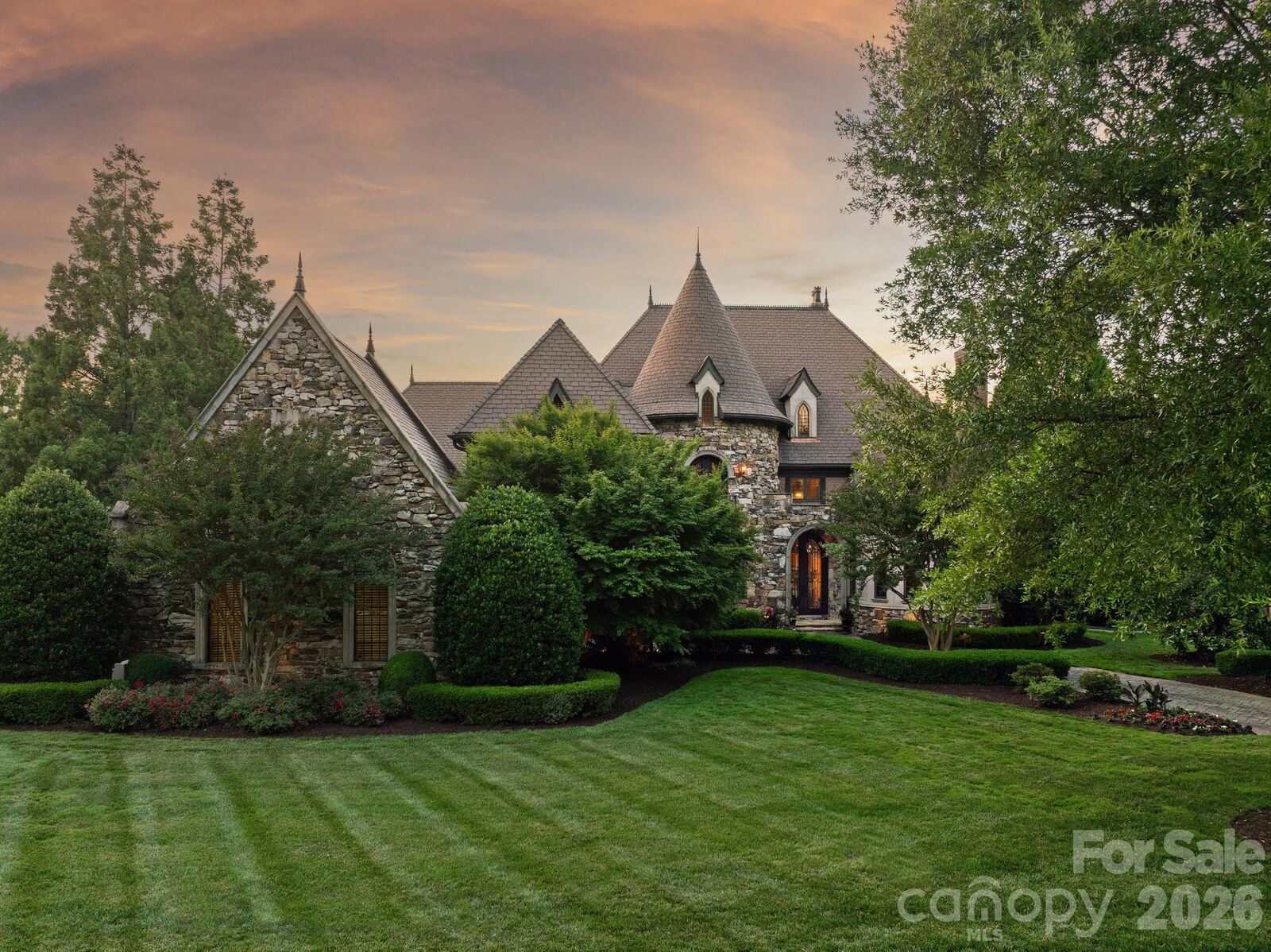 Property Photo:  8626 Longview Club Drive  NC 28173 
