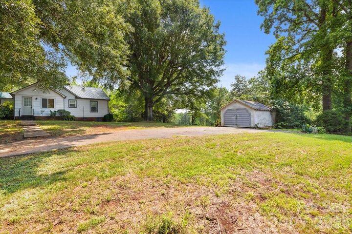 Property Photo:  1751 W Nc 10 Highway  NC 28658 