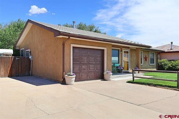 Property Photo: 702 Craft Drive CO 81101
