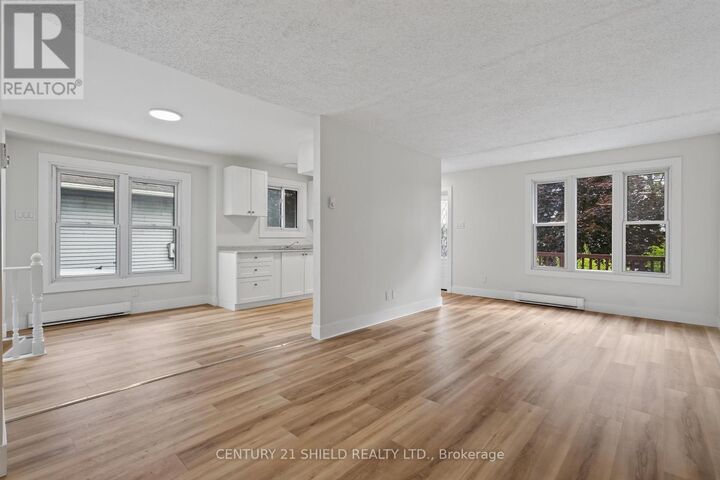 Property Photo:  1852 Brookdale Avenue  ON K6J 5R9 