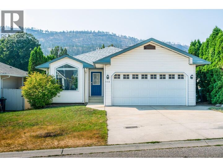 110 Wyndham Crescent — photo 1