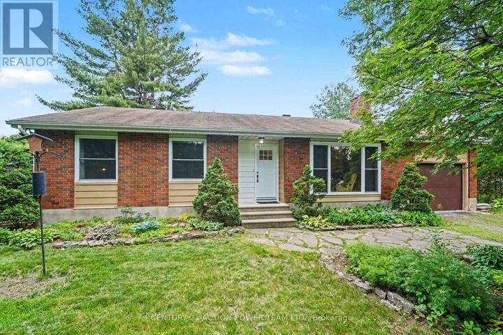 Property Photo:  931 Kevin Crescent  ON K4C 1C5 