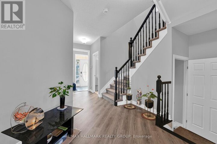 Property Photo:  305 Sweetclover Way  ON K4A 1E6 