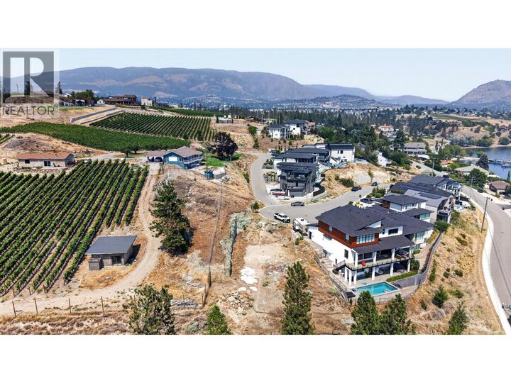 4017 Beachview Drive — photo 1