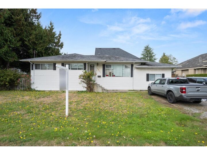 Property Photo: 12411 78 Avenue BC V3W 2X5
