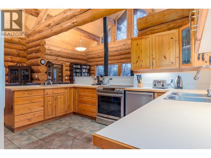 Property Photo:  2266 Fifth Avenue  BC V0G 1Y0 