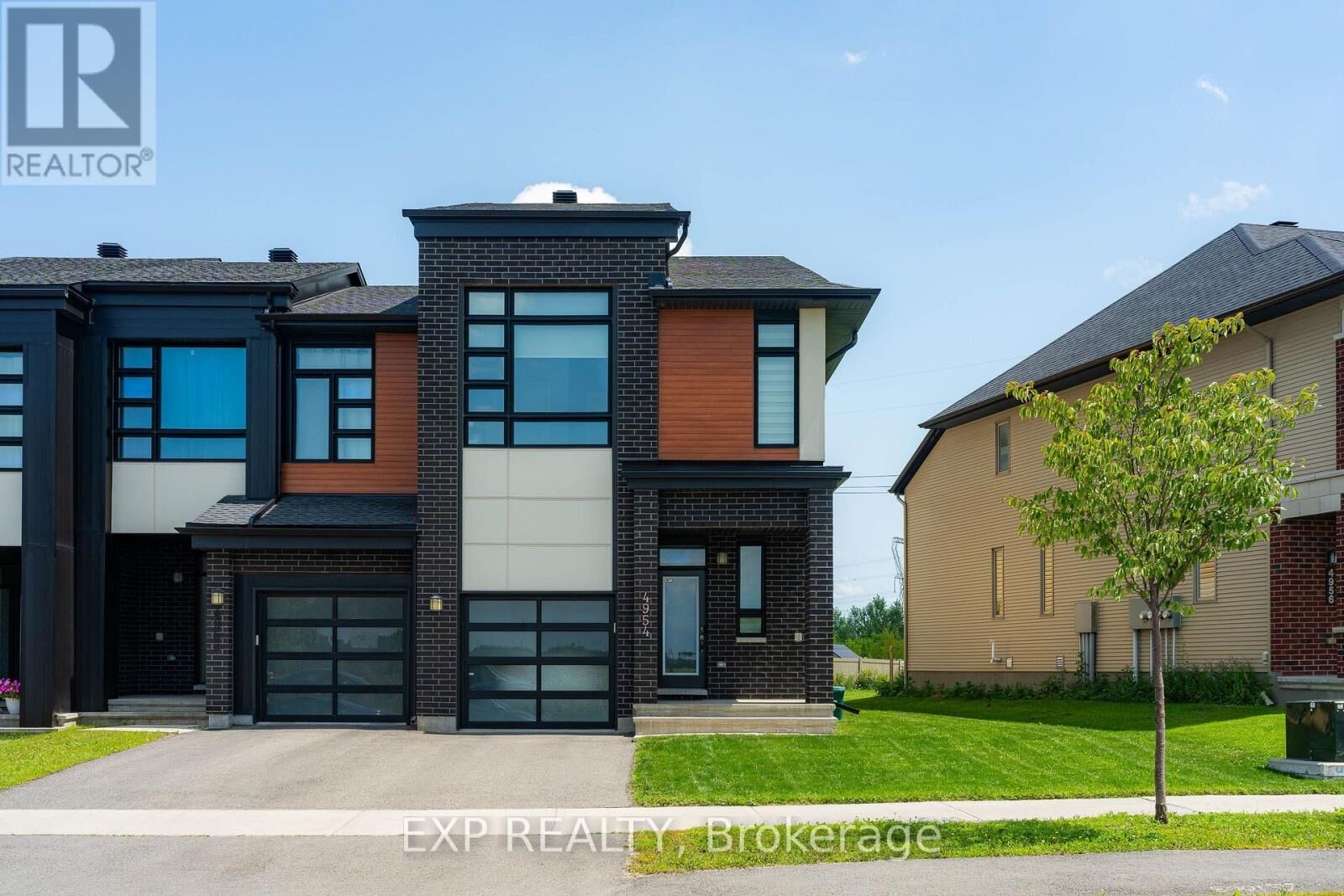 Property Photo:  4954 Abbott Street East  ON K2V 0M6 