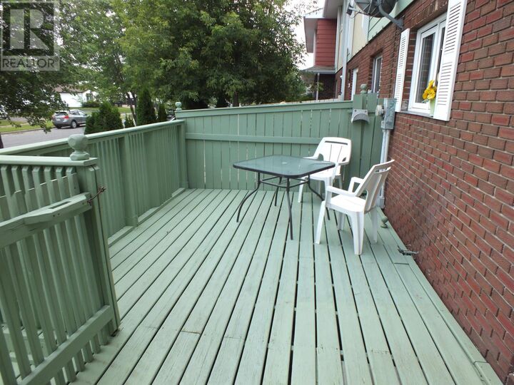 Property Photo: 394 Brant St ON P7A 7R4