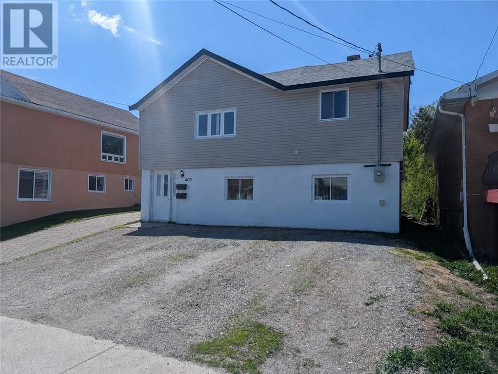 Property Photo: 403 Queen Street ON P3B 2K5