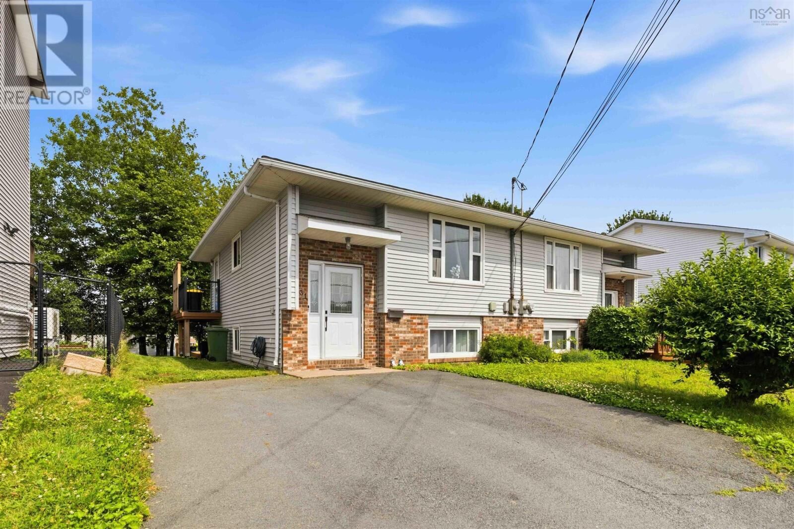 Property Photo:  31 Inglewood Crescent  NS B2W 5W4 