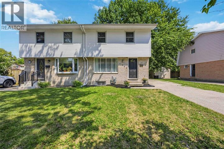 Property Photo:  1204 Nottingham Drive  ON N7S 5B9 