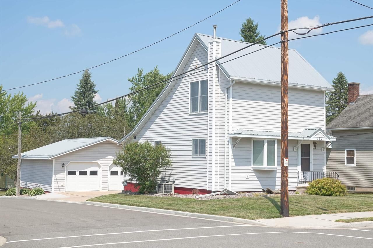Property Photo:  320 Elm Street  WI 54411 