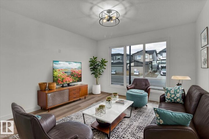 Property Photo:  18116 73 Street NW Upper  AB T5Z 0W7 