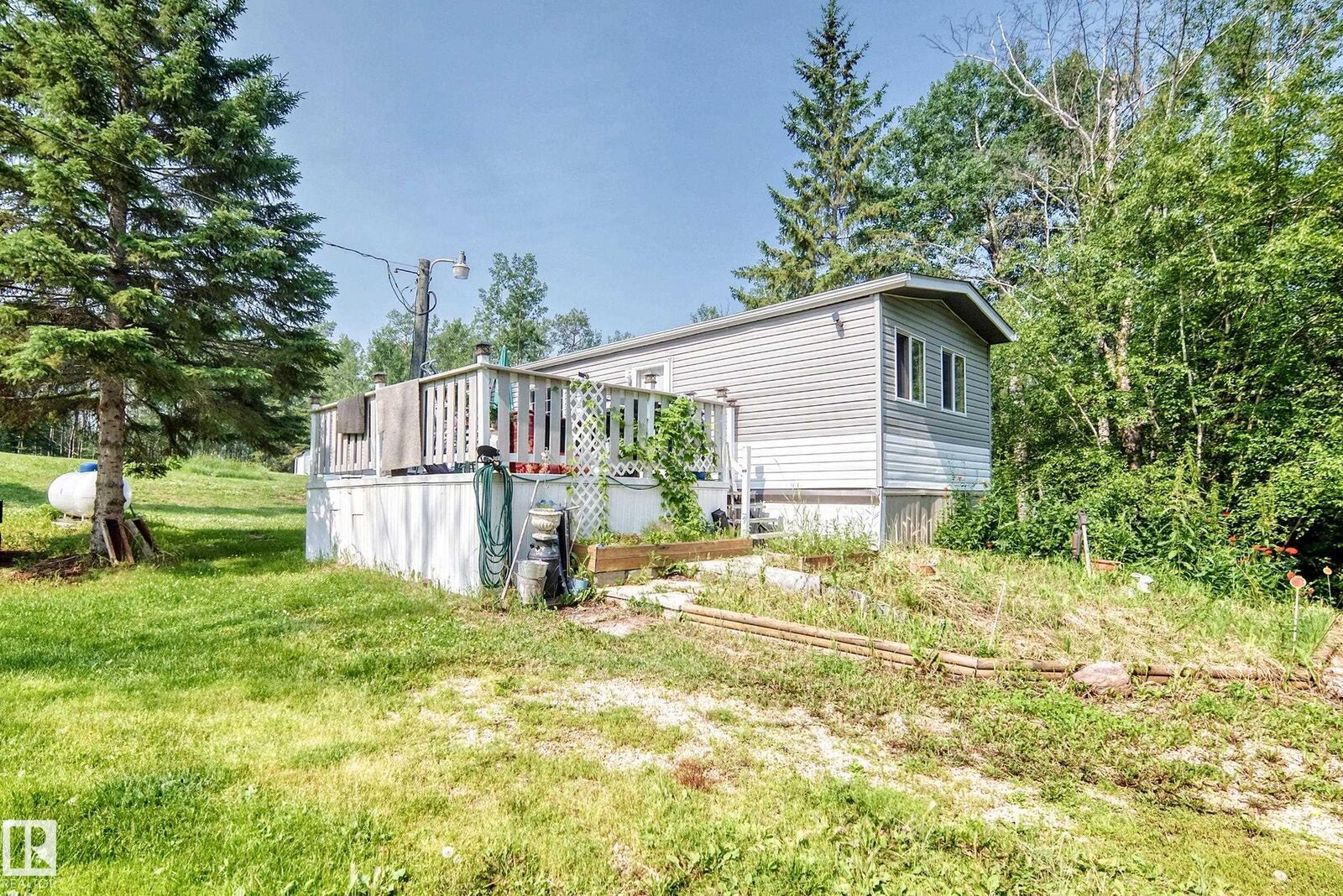 Property Photo:  57306 Old Barrhead Highway  AB T0E 1A0 
