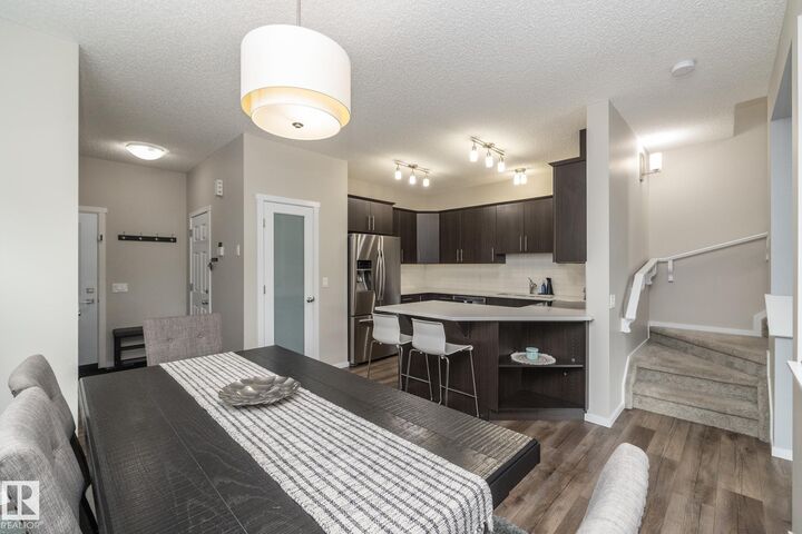 Property Photo:  15 Avebury Court  AB T8H 0Z2 