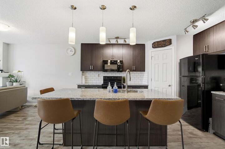 Property Photo:  3805 Powell Wynd SW  AB T6W 2W9 