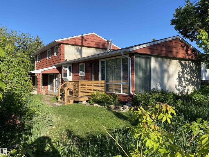 Property Photo:  12137 50 Street NW  AB T5W 3C6 