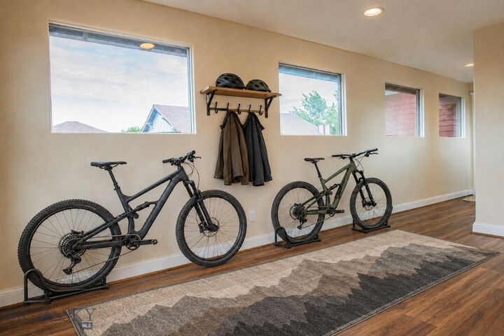 Property Photo:  275 N Ferguson Avenue 3  MT 59718 